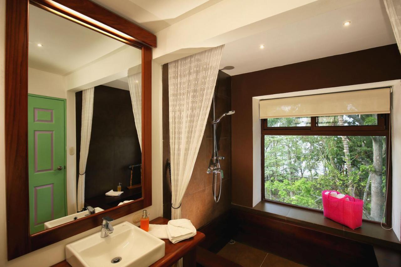 Hotel Maya Internacional Flores Ngoại thất bức ảnh